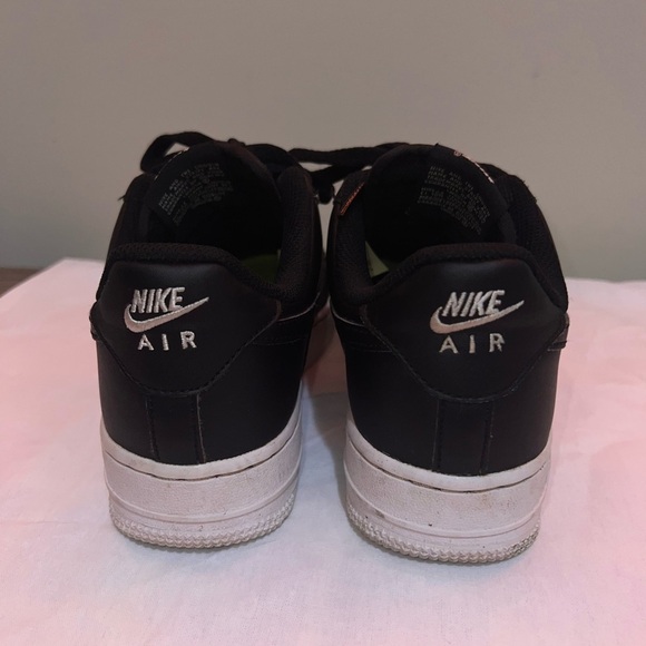 Nike Air Force 1 Black Sneakers Size 6.5 - Picture 4 of 9